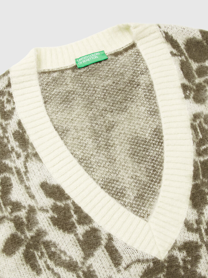 S/L V NECK SWEATER Damen image number 7